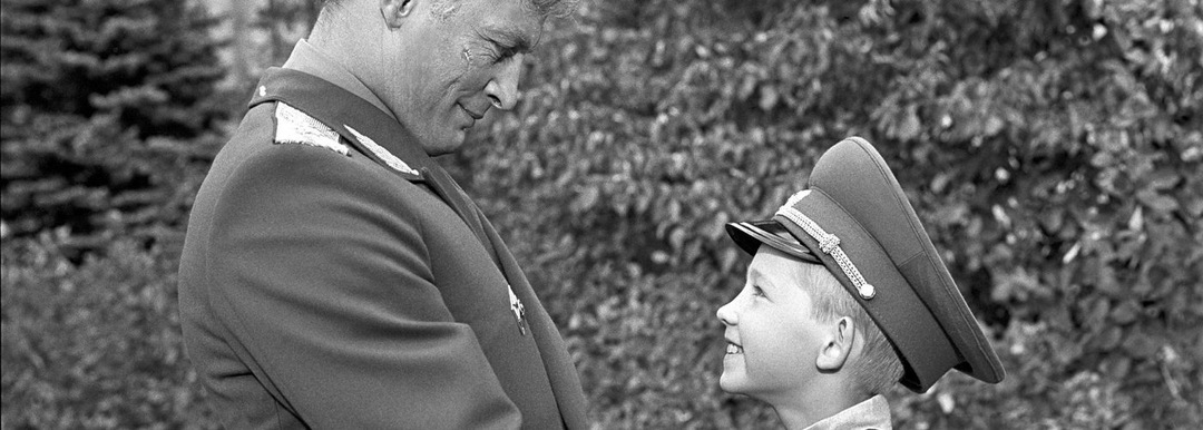 Внук Ваня из «Офицеров»: как сегодня выглядит и чем занимается актер