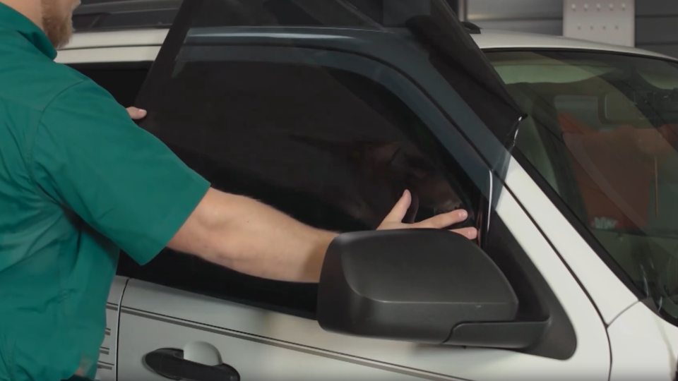 ФОТО: Кадр из программы "Купи-продай", РЕН ТВ