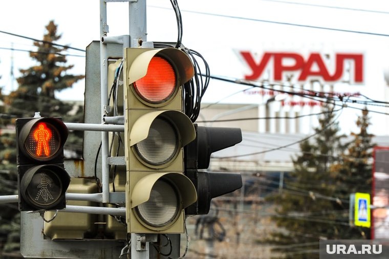    Светофоры не работают на улицах Цвиллинга, Труда и площади искусств