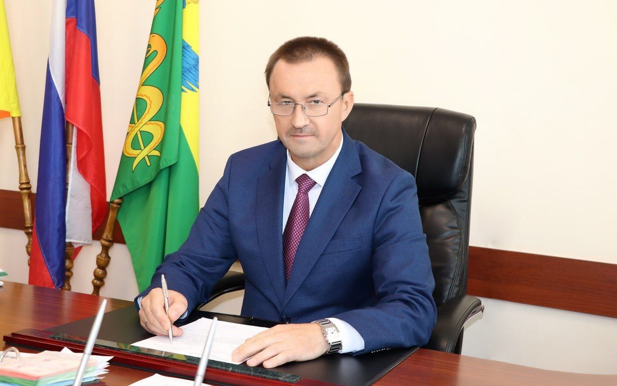    Юрий Матузов покинул пост главы Бутурлиновского района после 14 лет работы и переходит в облдуму Фото: телеграм-канал Матузова