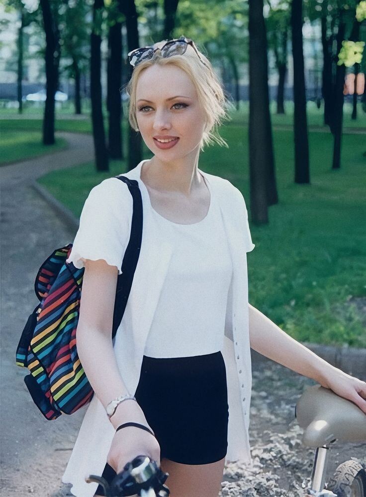 Фото: Елена в молодости 