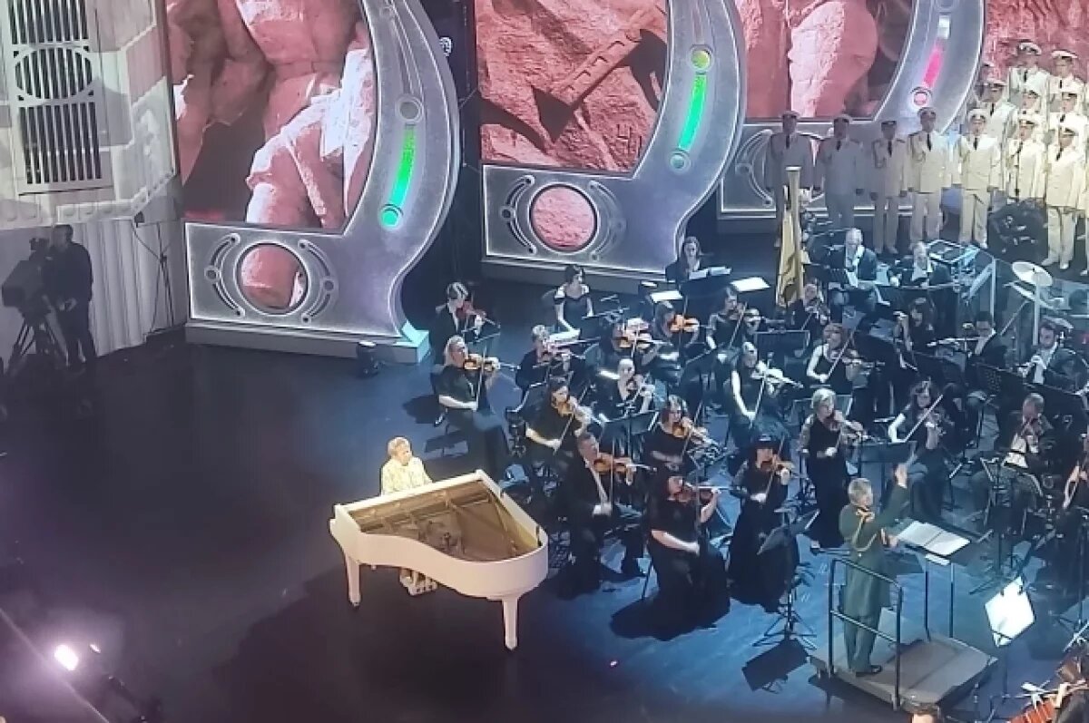    Александра Пахмутова напишет музыку на неизданные стихи Добронравова