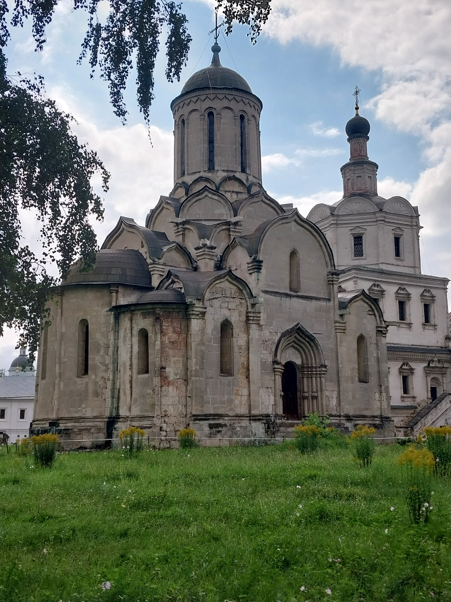 самый старый монастырь Москвы