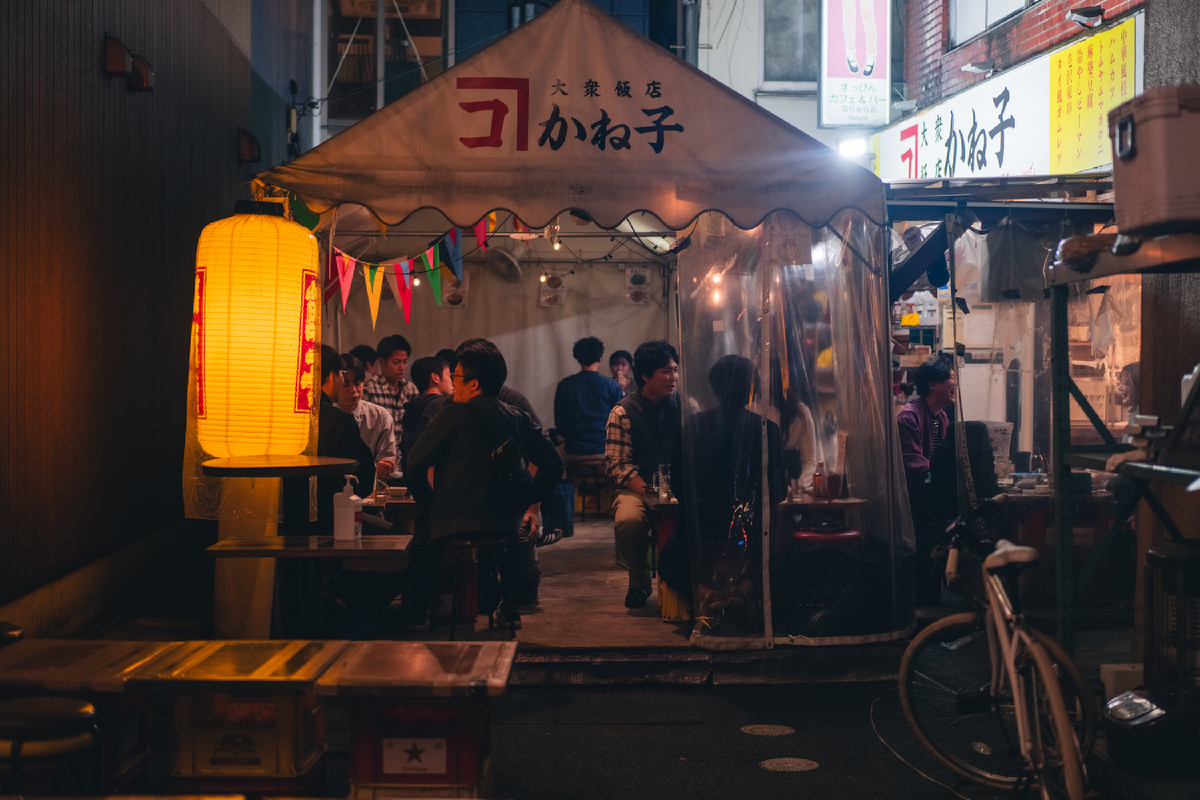 Японское кафе в Токио может выглядеть и вот так. Фото Александр Мазуров