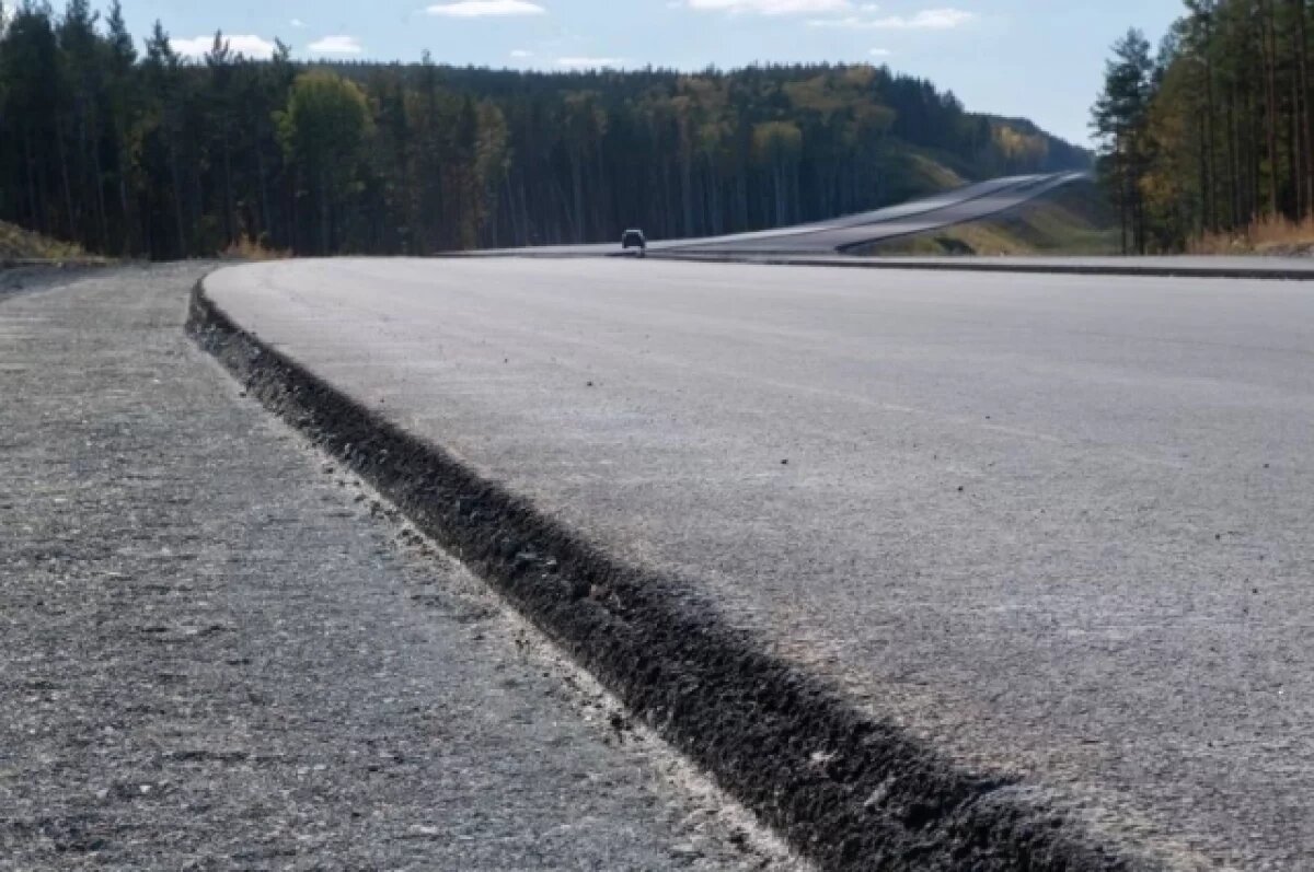    В Свердловской области на Демидовском маршруте обновляют дороги