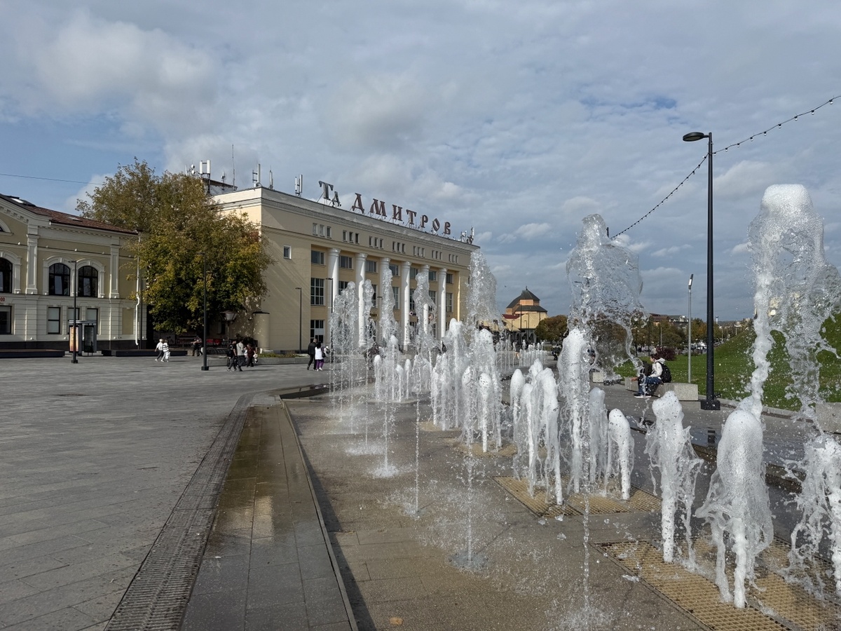 Дмитров, Советская площадь. Эта и все последующие фото в статье - мои.