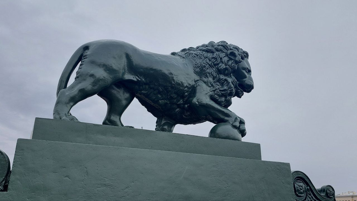 Лев №1, Набережная Петербурга, 2025 год, фото автора