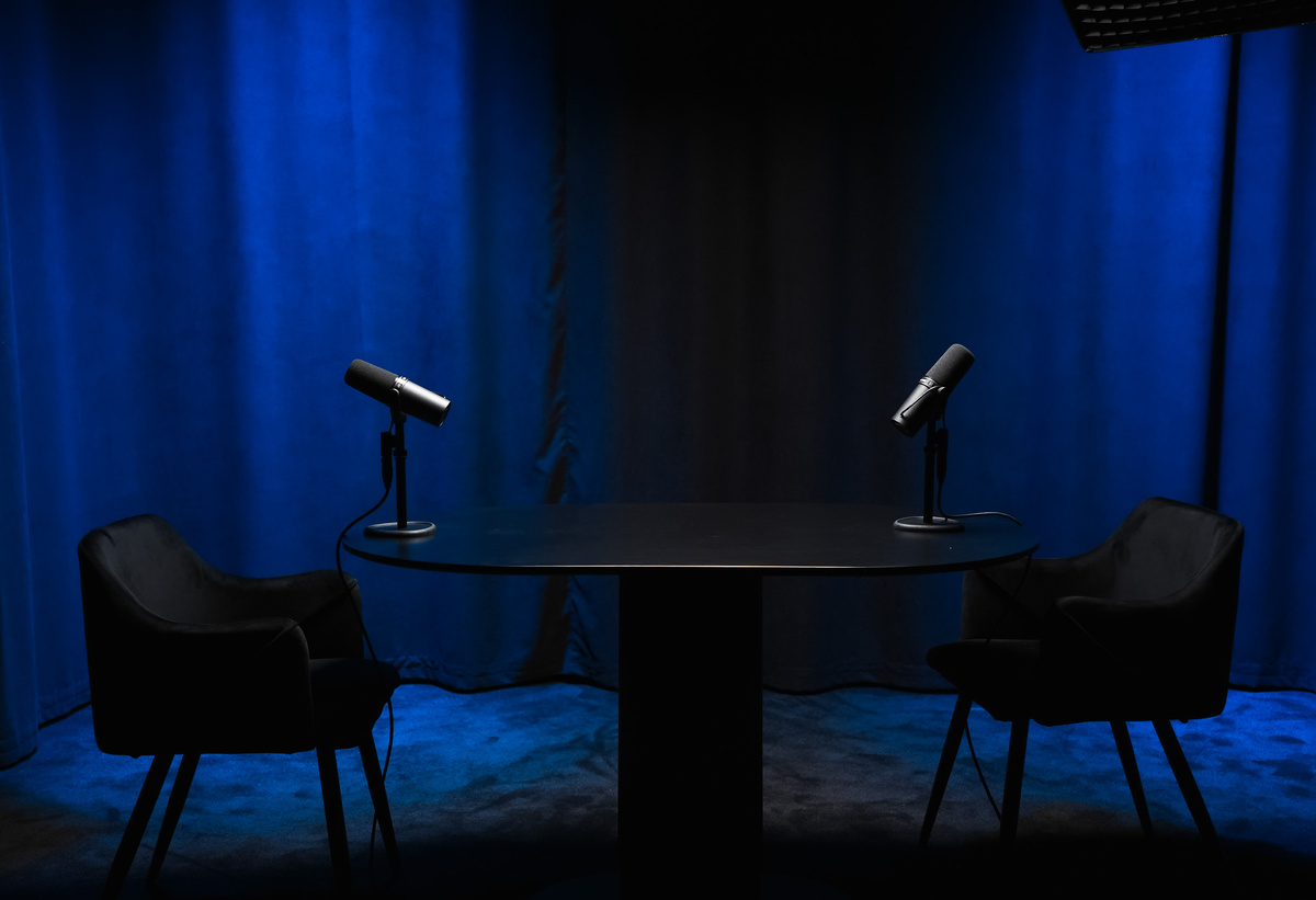 Мы тоже любим подкасты- именно поэтому делаем это дело