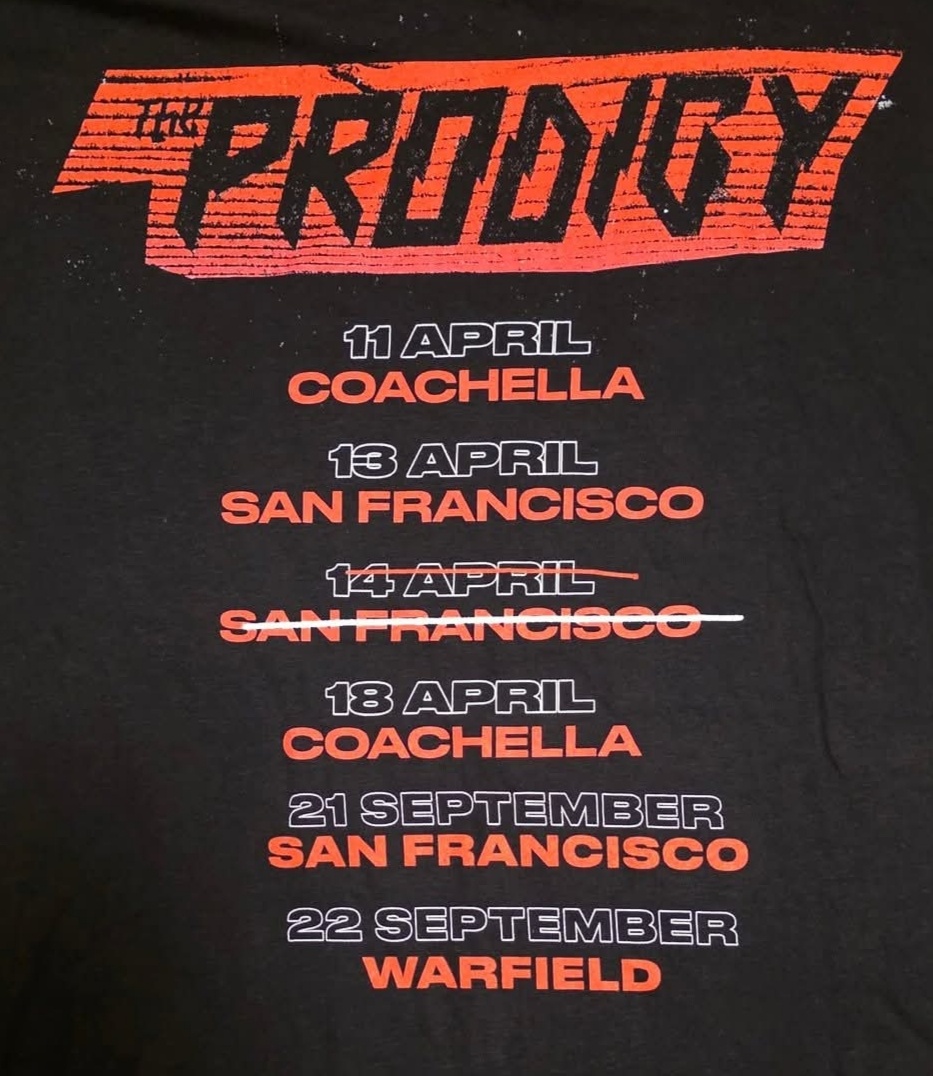 Ранее планировшиеся тур и то, что в итоге произошло. Концерты были перенесены. 