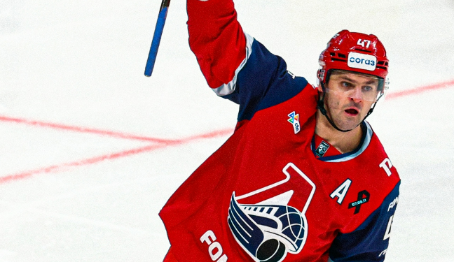 Александр Радулов не стареет. Фото: ХК "Локомотив"