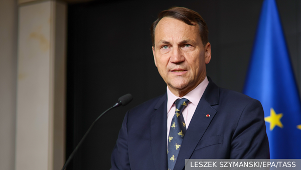     Фото: LESZEK SZYMANSKI/EPA/TASS   
 Текст: Вера Басилая