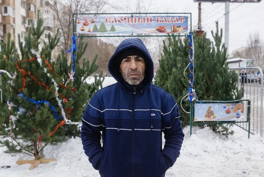 Ёлочный базар (иллюстрация из открытых источников)