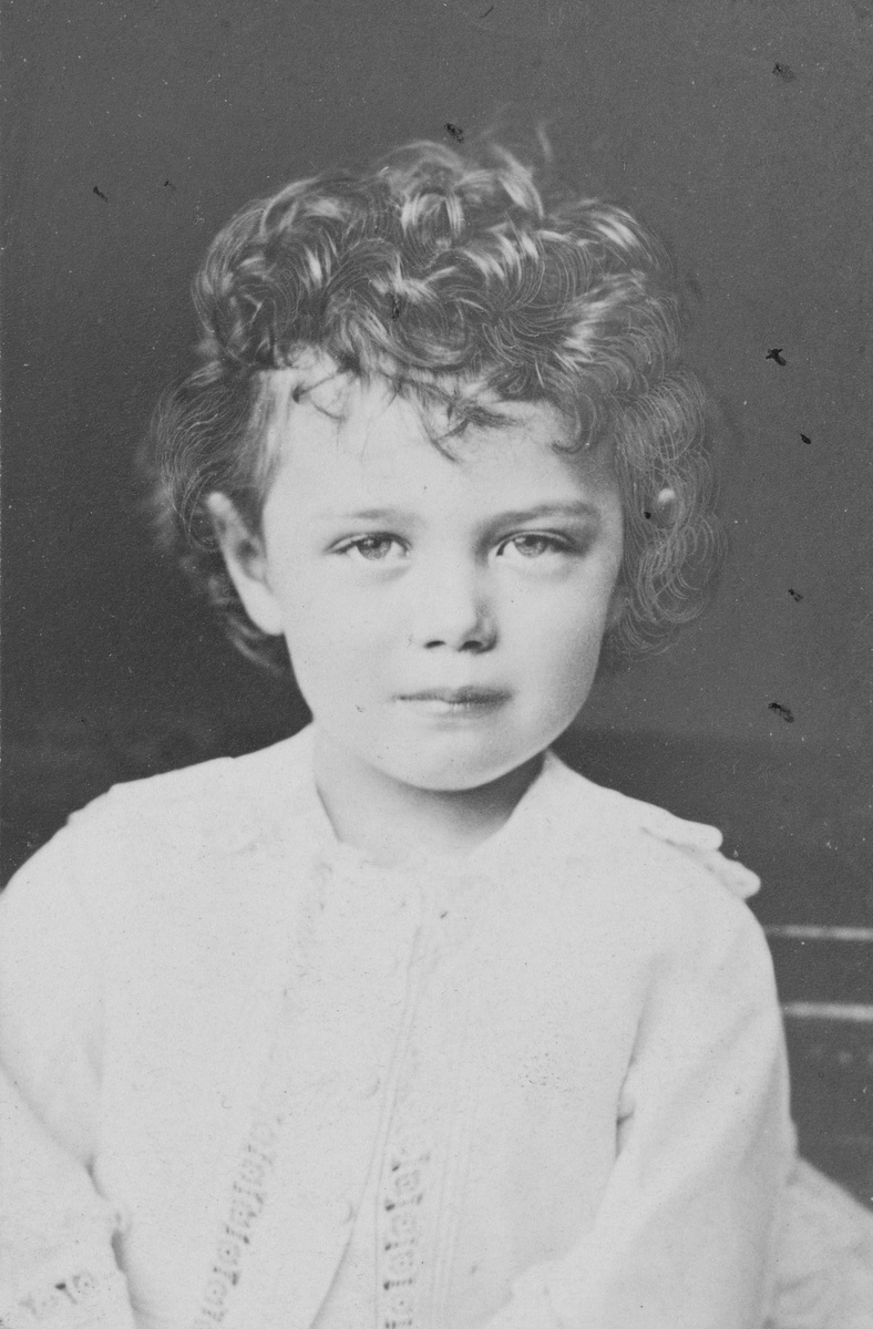 Будущий император Николай II в 1870 году