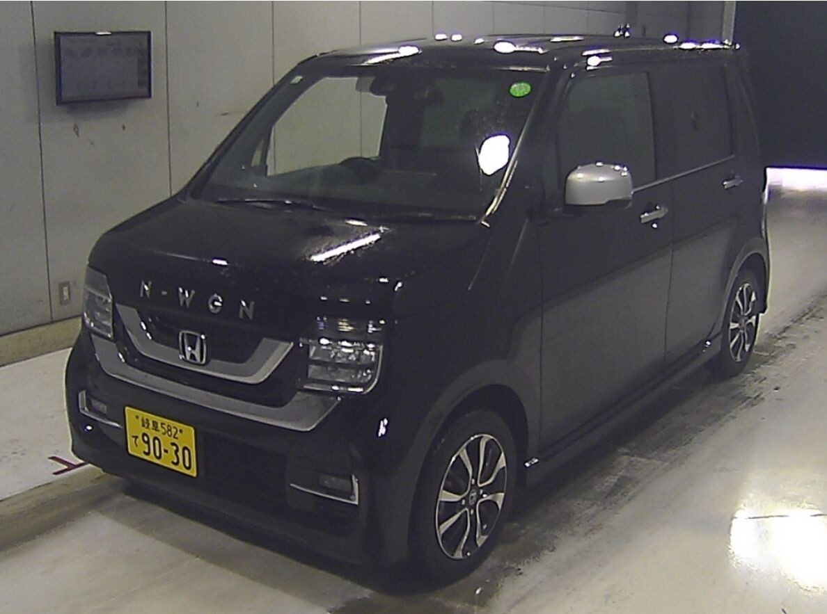 Фото с аукциона, листайте.