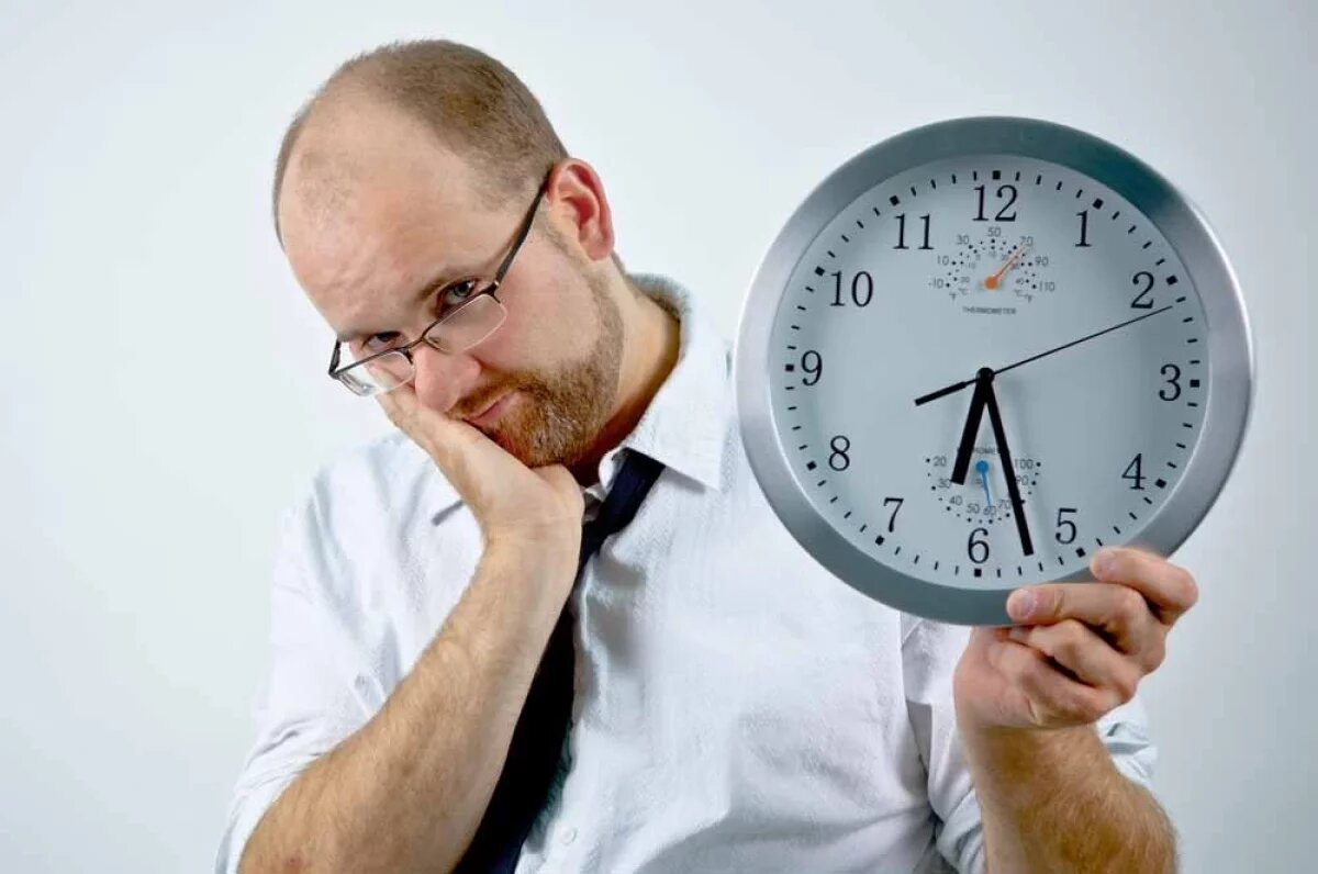    Выполненные дела повышают самооценку и дают ресурс для заботы о других. Но что делать, если вас накрыла прокрастинация? Чтобы бороться с откладыванием дел на потом, попробуйте использовать эти две техники, которые дают быстрый и устойчивый результат.