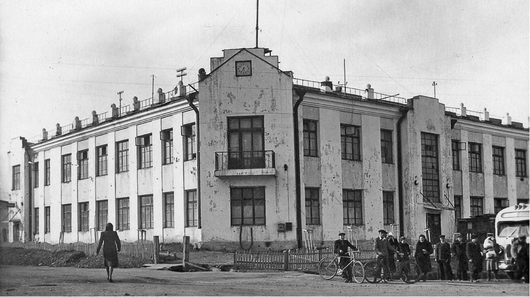   Фото: Первое здание телеграфа в Магадане, снесено в 2000 году