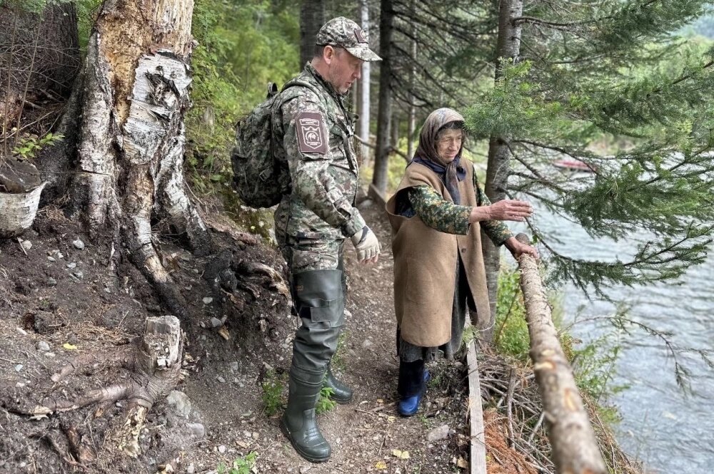    На заимке Агафьи Лыковой. Фото: соцсети директора заповедника «Хакасский» Виктора Непомнящего