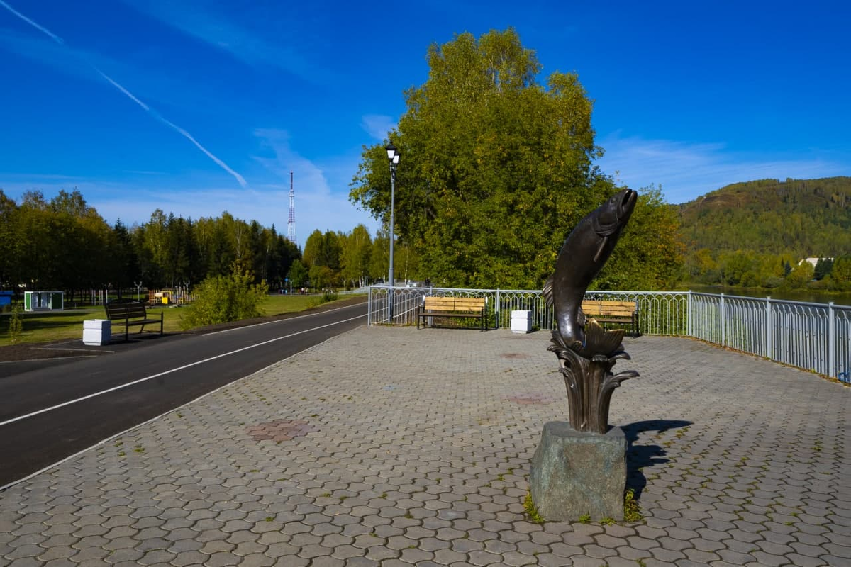 Фото взято с https://ako.ru/news/detail/zavershilsya-kapitalnyy-remont-damby-v-vostochnom-rayone-mezhdurechenska