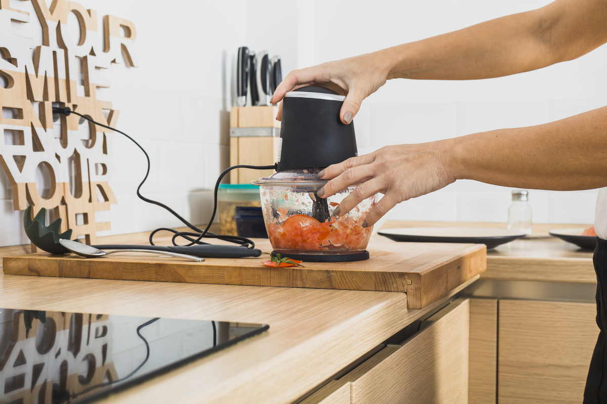    Купила кухонные гаджеты из Чижика: блендер, кофеварку, овощерезку и все проверила на деле - рассказываю, стоит ли брать