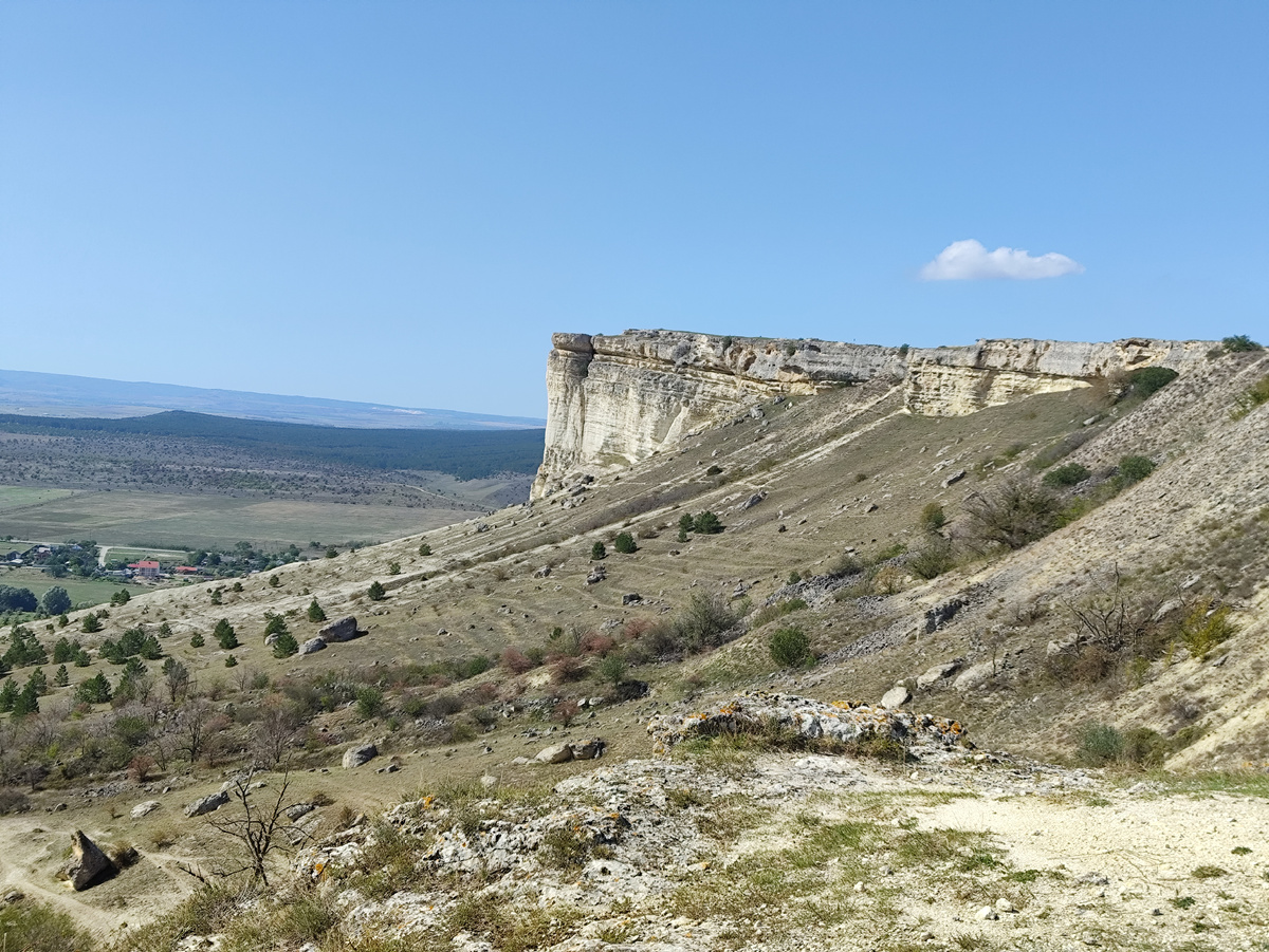 Белая скала