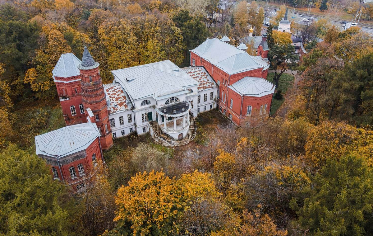 Усадьба Покровское-Стрешнево. Фото с сайта https://mr.moscow/pokrovskoe-streshnevyh-glebovyh-i-shahovskih/. Взято с Яндекс.Картинки