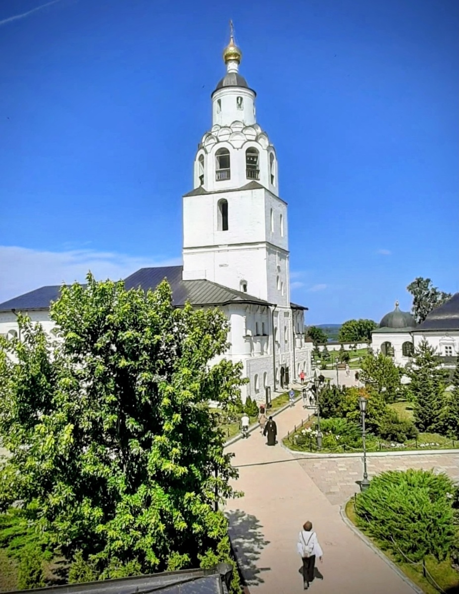 Колокольня Богородице-Успенский монастырь, СВияжск (личное фото)