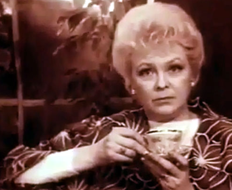 Кадр из фильма. Вия Артмане в роли Аглаи Андреевны
