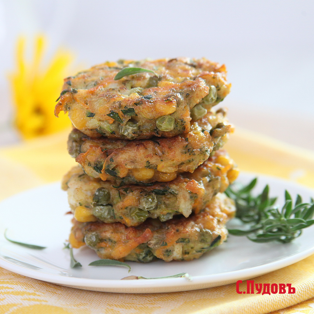 Овощные оладьи с цельнозерновой мукой