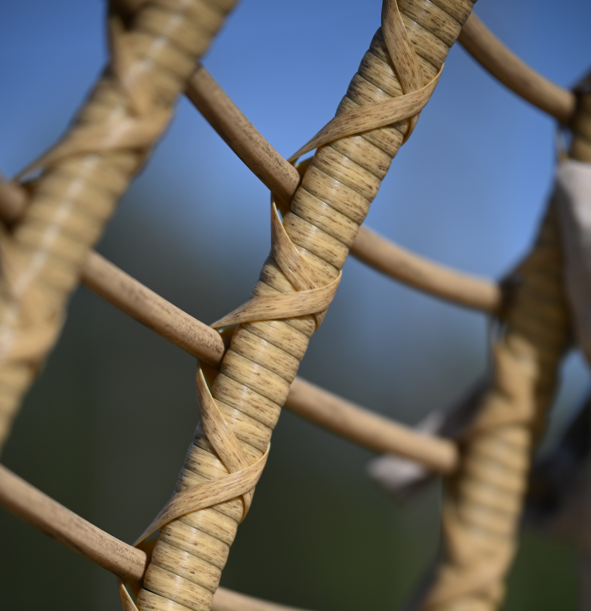 Оплетение кресла крупным планом