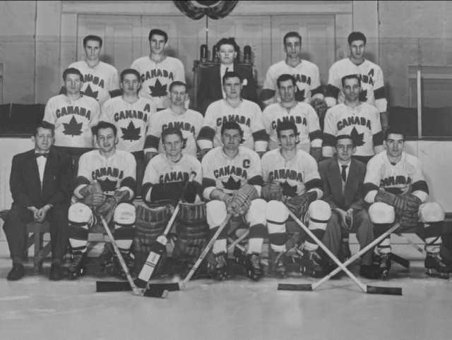 Изображение из открытых источников (канадская сборная в 1954 году)