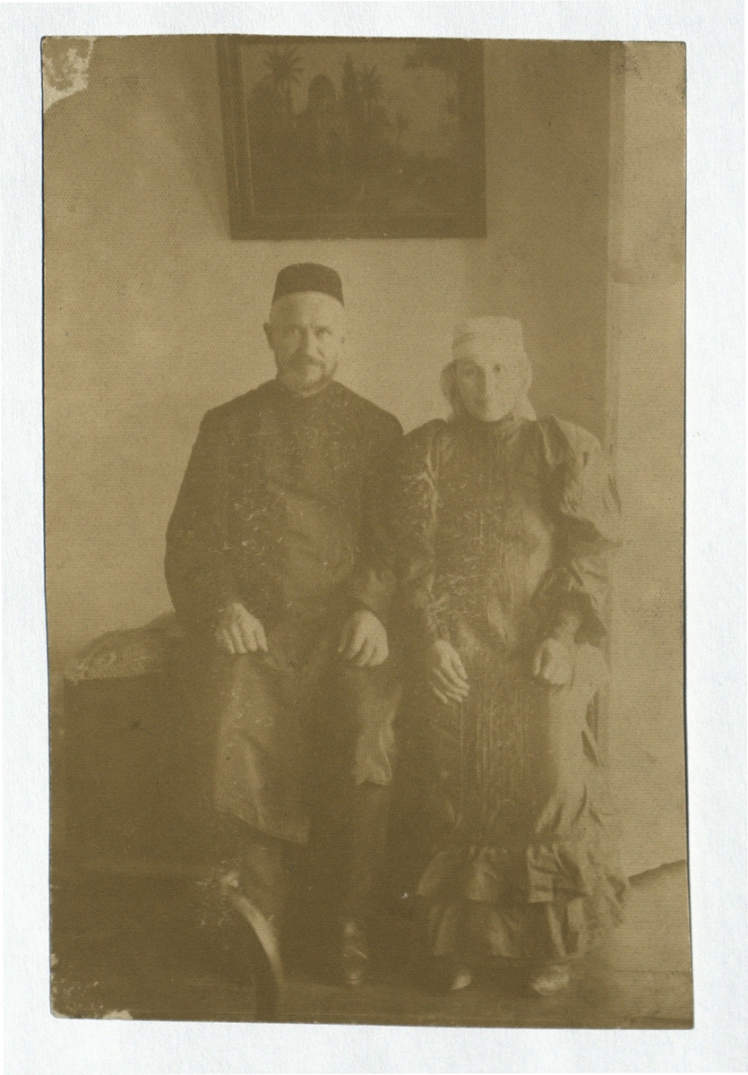 Хасан-Гата Габаши с женой Шамсруй Абубакировой. 1910 г. Из фонда ИЯЛИ АН РТ