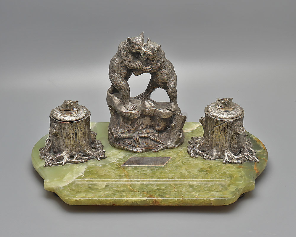 Старинная чернильница, настольный письменный прибор «Схватка медведей», бронза, оникс, Россия, к. 19, н. 20 вв. Фото с нашего сайта dvaveka.ru