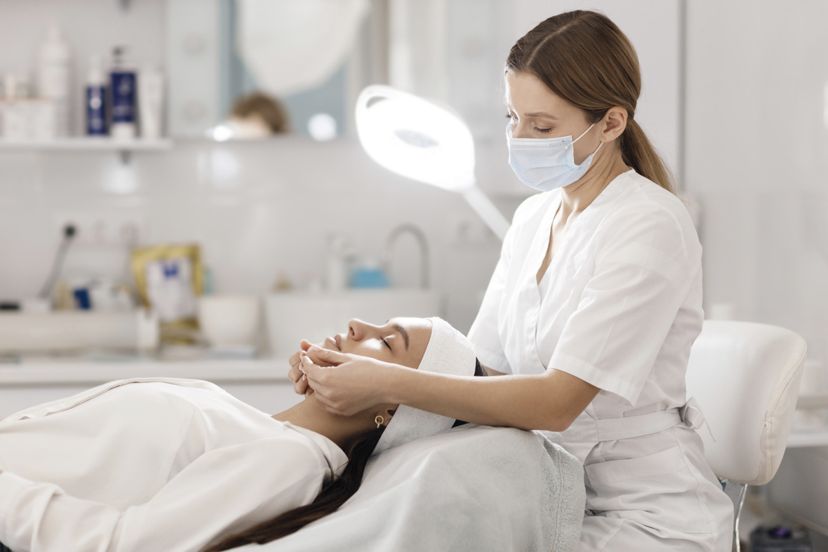 Designed by Freepik (www.freepik.com)