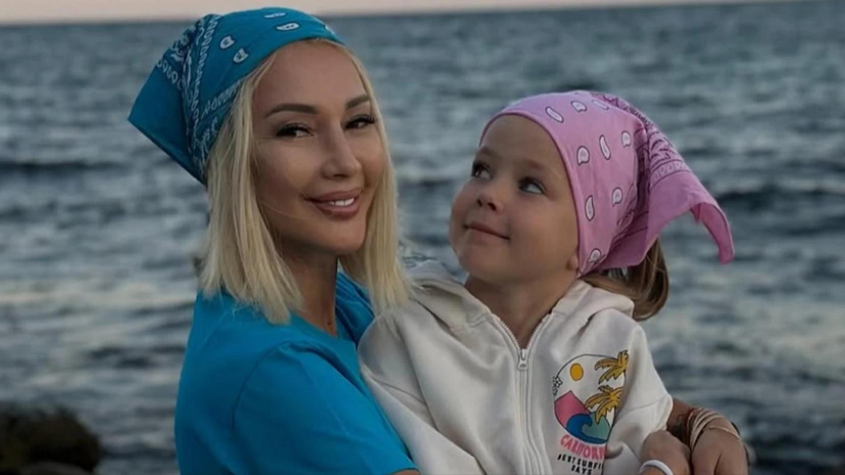    Лера Кудрявцева с дочерью. Фото: Инстаграм (Запрещён в РФ) @leratv