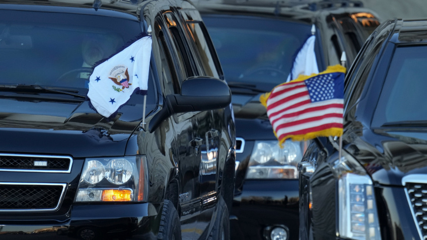    Фото: www.globallookpress.com/Chris Kleponis - Pool via CNP