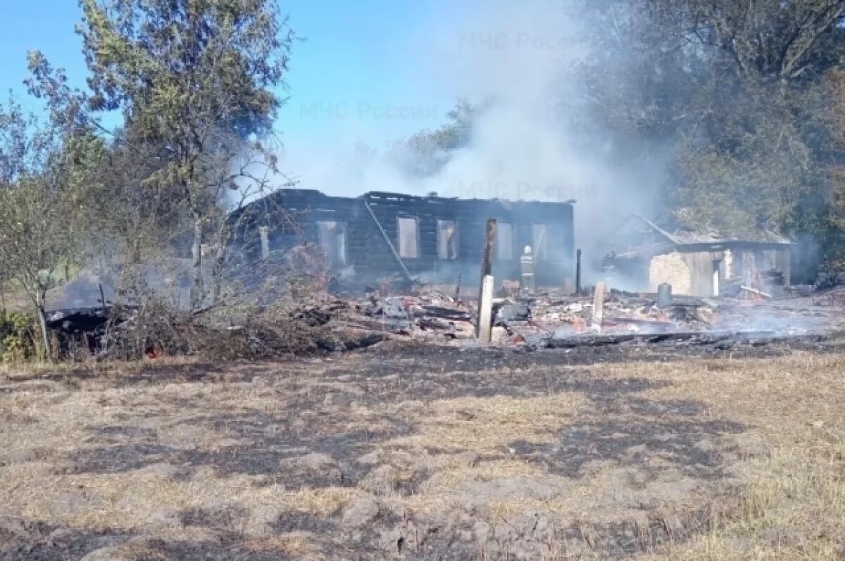    Женщина получила ожоги на пожаре в брянском селе Чернооково