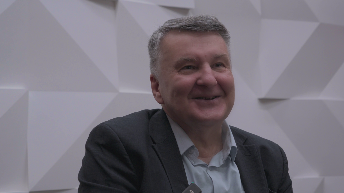 Иван Соколов. Кадр из фильма Ивана Старостина «“Ивановские сонаты” Ивана Соколова»