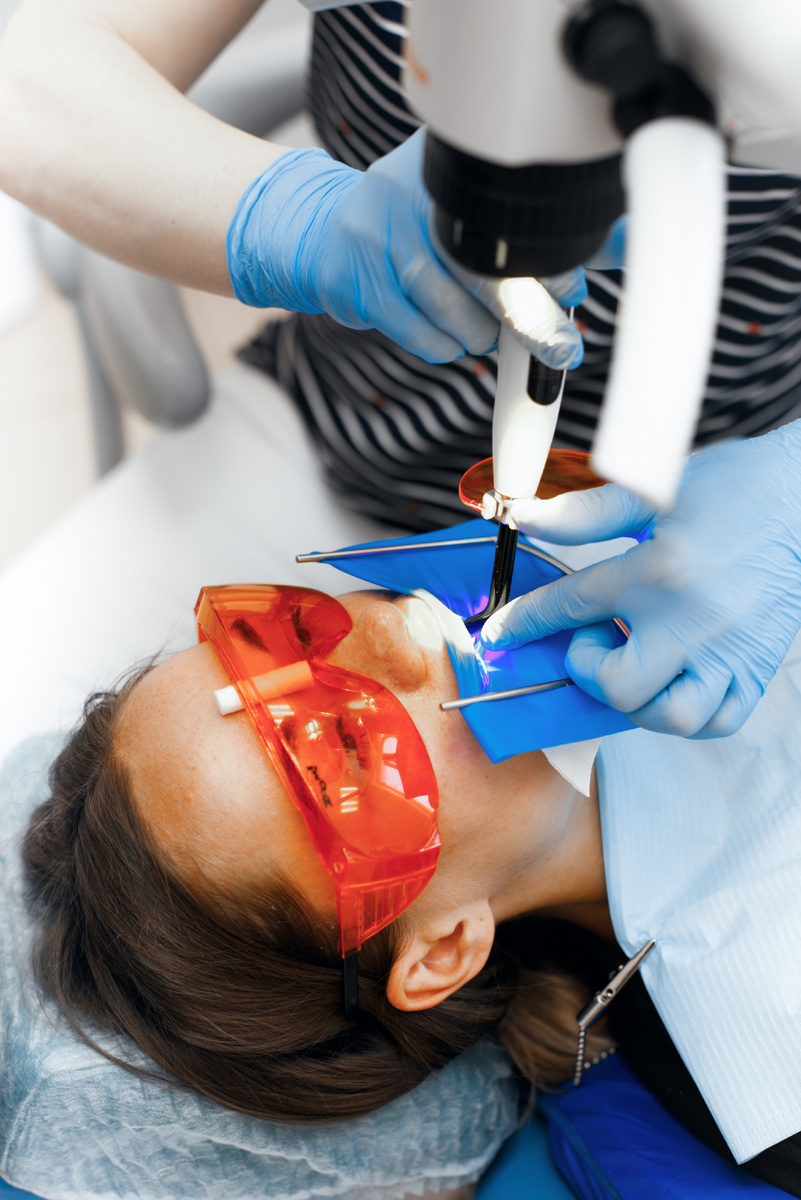 Фотография взята с сайта стоматологии Дмитрович Фэмили https://www.dmitrovich.ru/