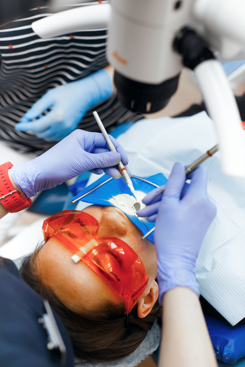 Фотография взята с сайта стоматологии Дмитрович Фэмили https://www.dmitrovich.ru/