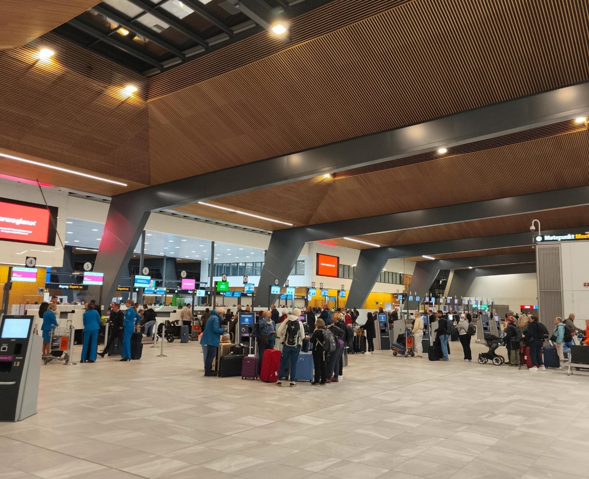    В Норвегии прекращали работу аэропортов в переполохе из-за дронов