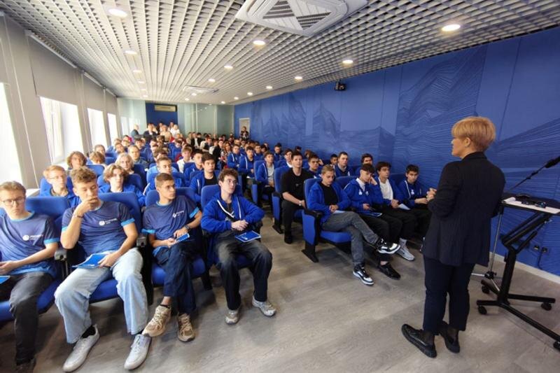    Студенты на встрече с руководителями «Россетей Урал»