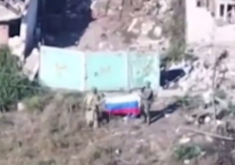     / Источник: Кадр из видео