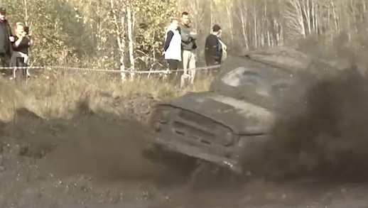     В Уяр съехались любители экстрима со всего края на гонки по бездорожью