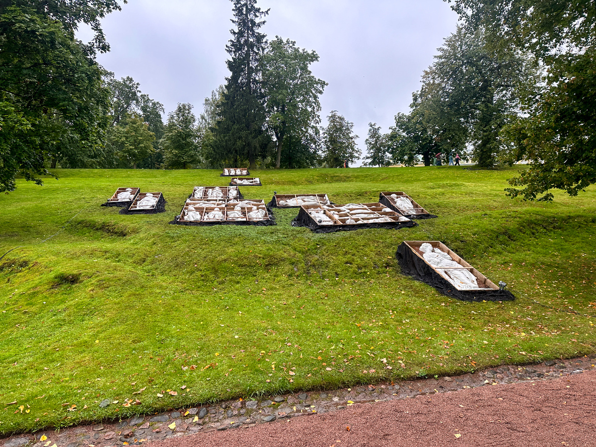Скрытые в земле: рассказ о спасении парковой скульптуры и ее возвращении после окончания войны
