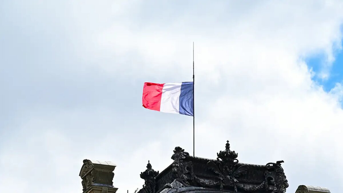    Флаг Франции. © unsplash.com / Amin Zabardast