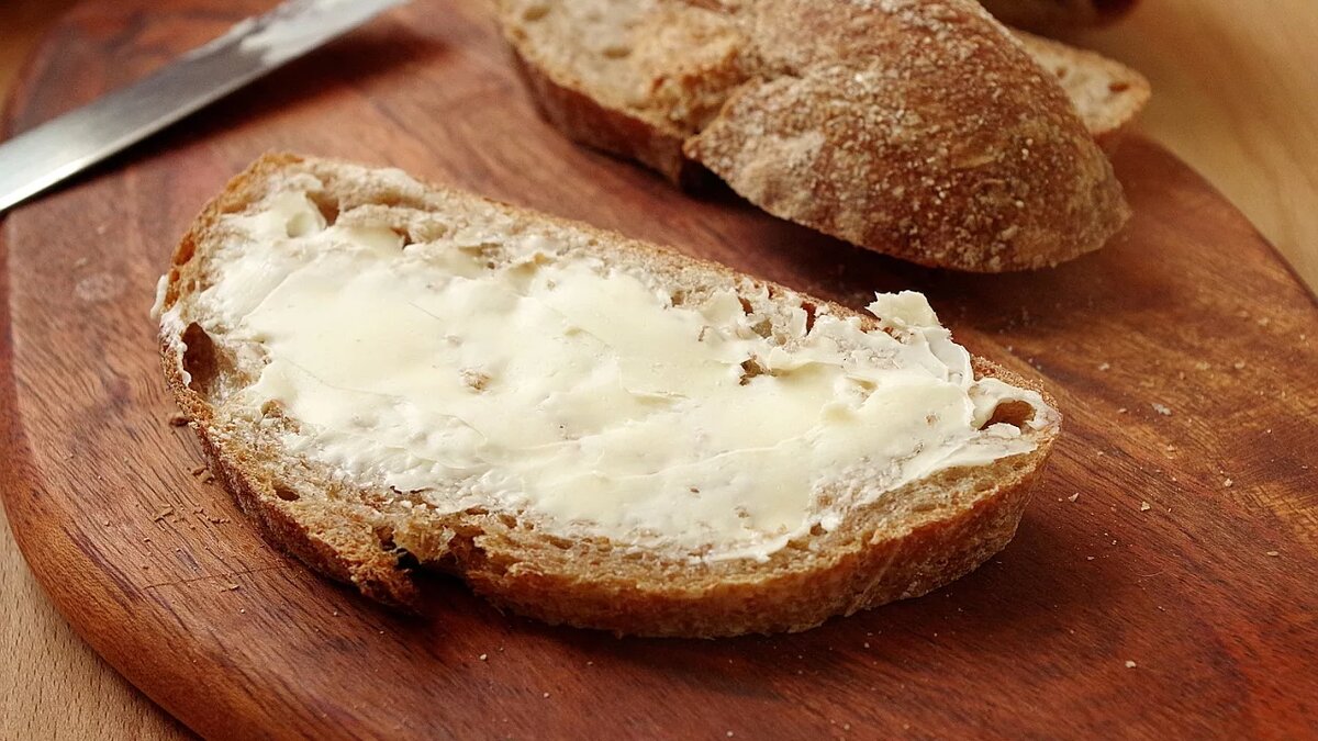 бутер - масло, брод - хлеб (нем)