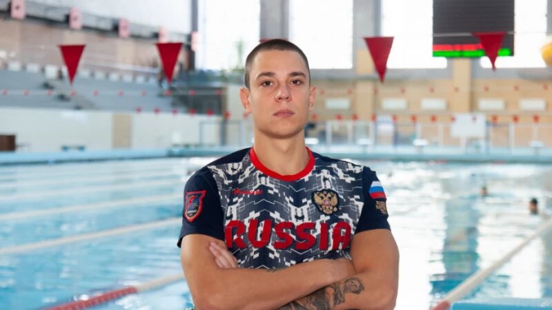     Бассейн "Заря". Роман Жданов. Дмитрий Лямзин.