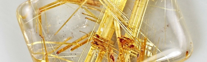 Рутиловый кварц. Фото silver-lines.ru