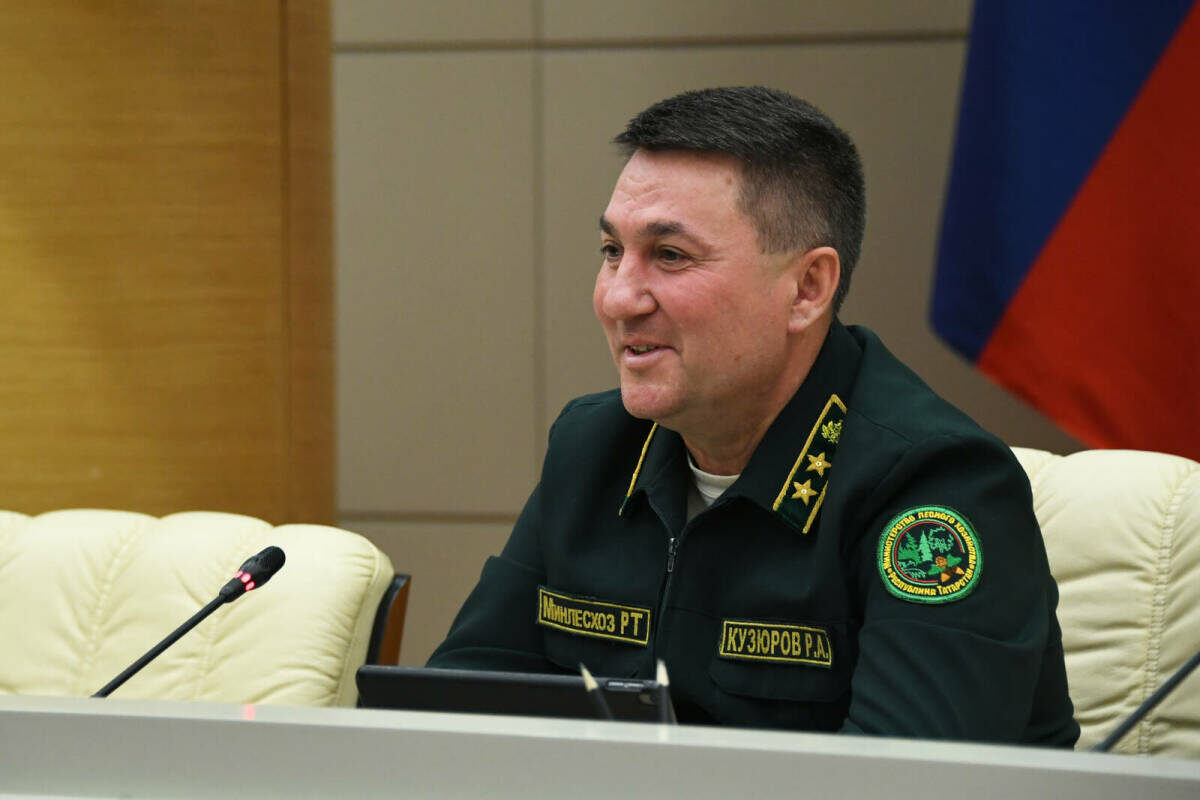 Равиль Кузюров: «Главные задачи на этот год – проведение лесовосстановления, заготовка семян лесных растений»Фото: prav.tatarstan.ru