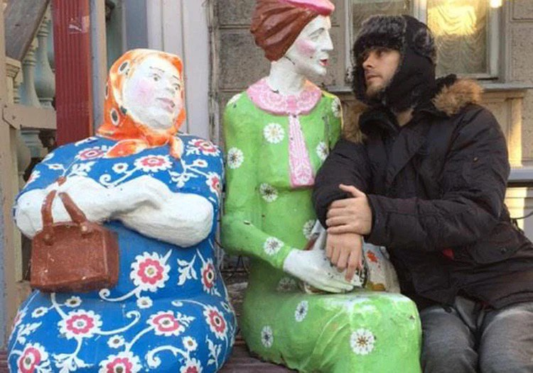 Американец с удовольствием прогулялся по засугробленному Новосибирску